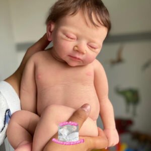 Teyona – Full Body Silicone Reborn Baby Boy Doll