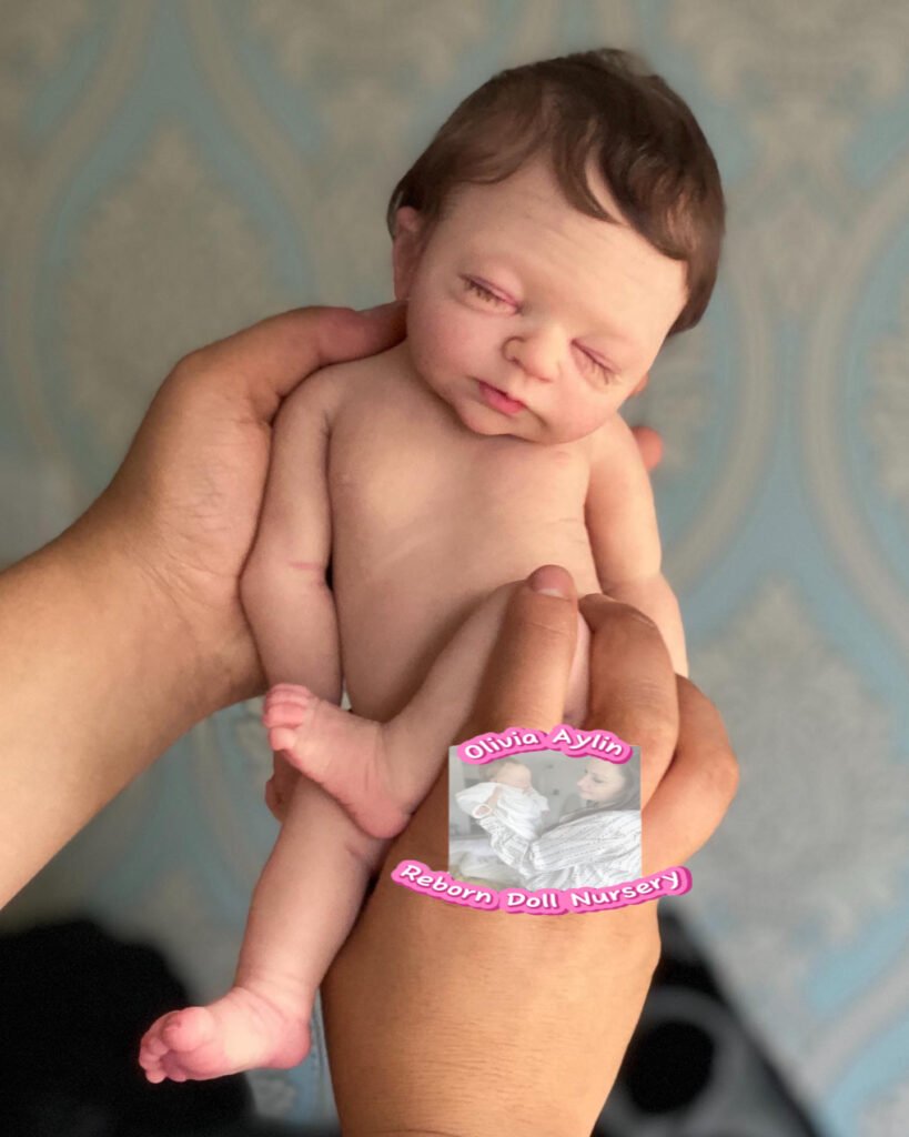 Amelia – Full Body Silicone Reborn Baby Girl Doll - Photo 1